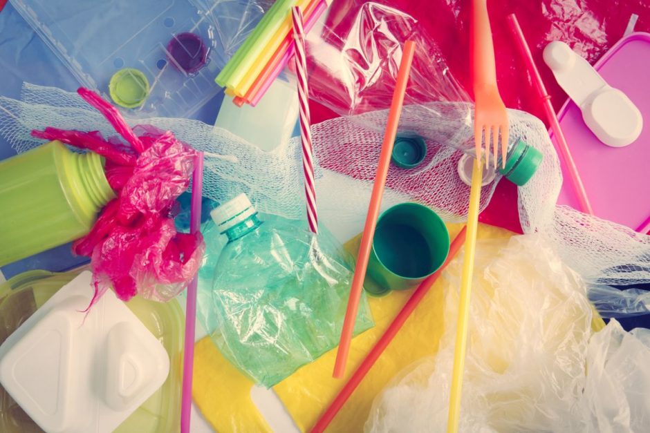 Der Umwelt zuliebe weniger Plastik mitkaufen
